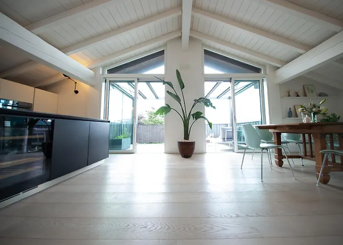 Loft Design In Bre Village アパート ルガーノ